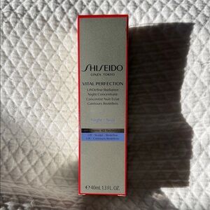 Shiseido Vital Perfection LiftDefine Radiance Night Concentrate